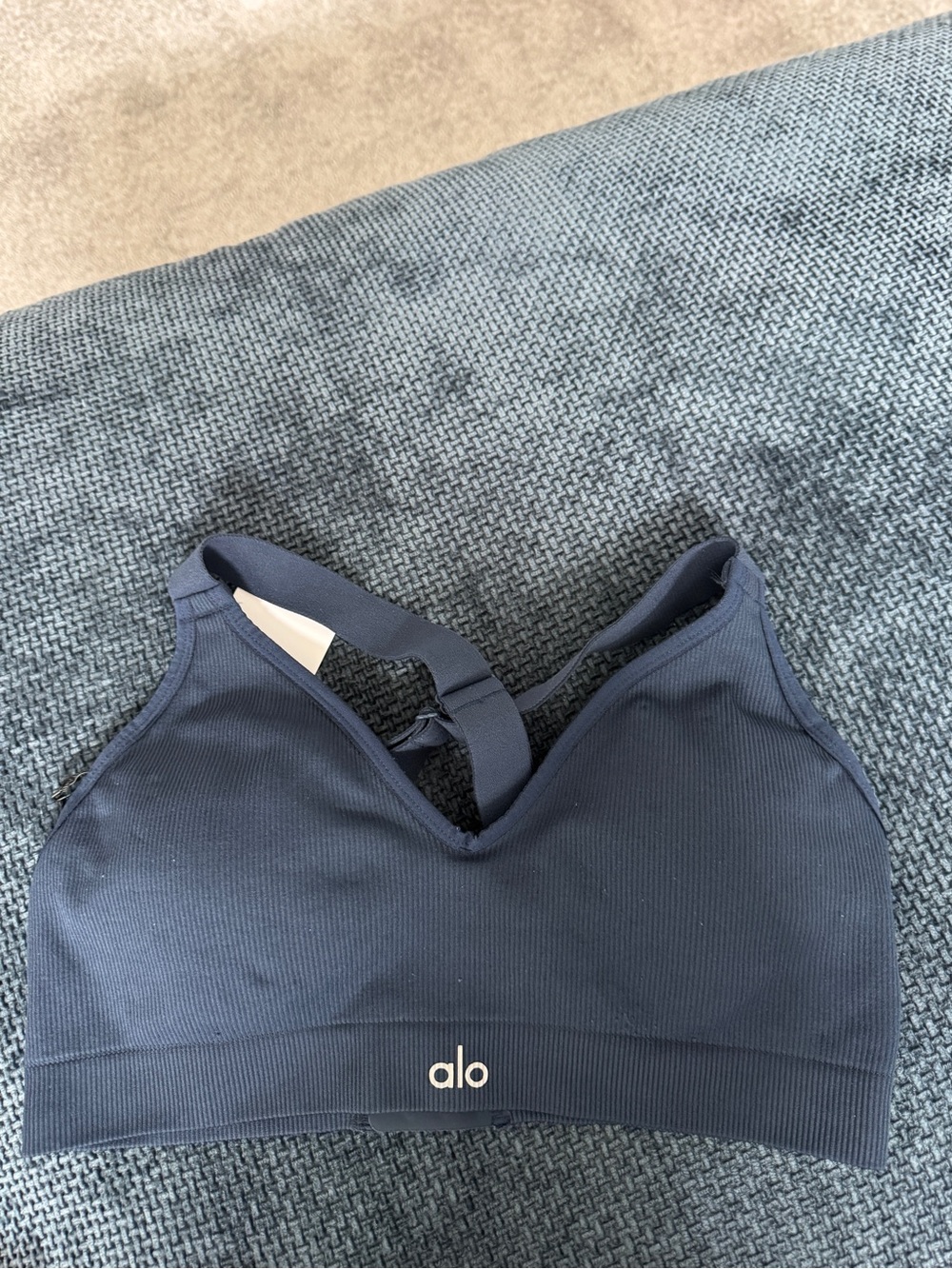 ALO YOGA | Seamless Ribbed Favorite Bra in Navy